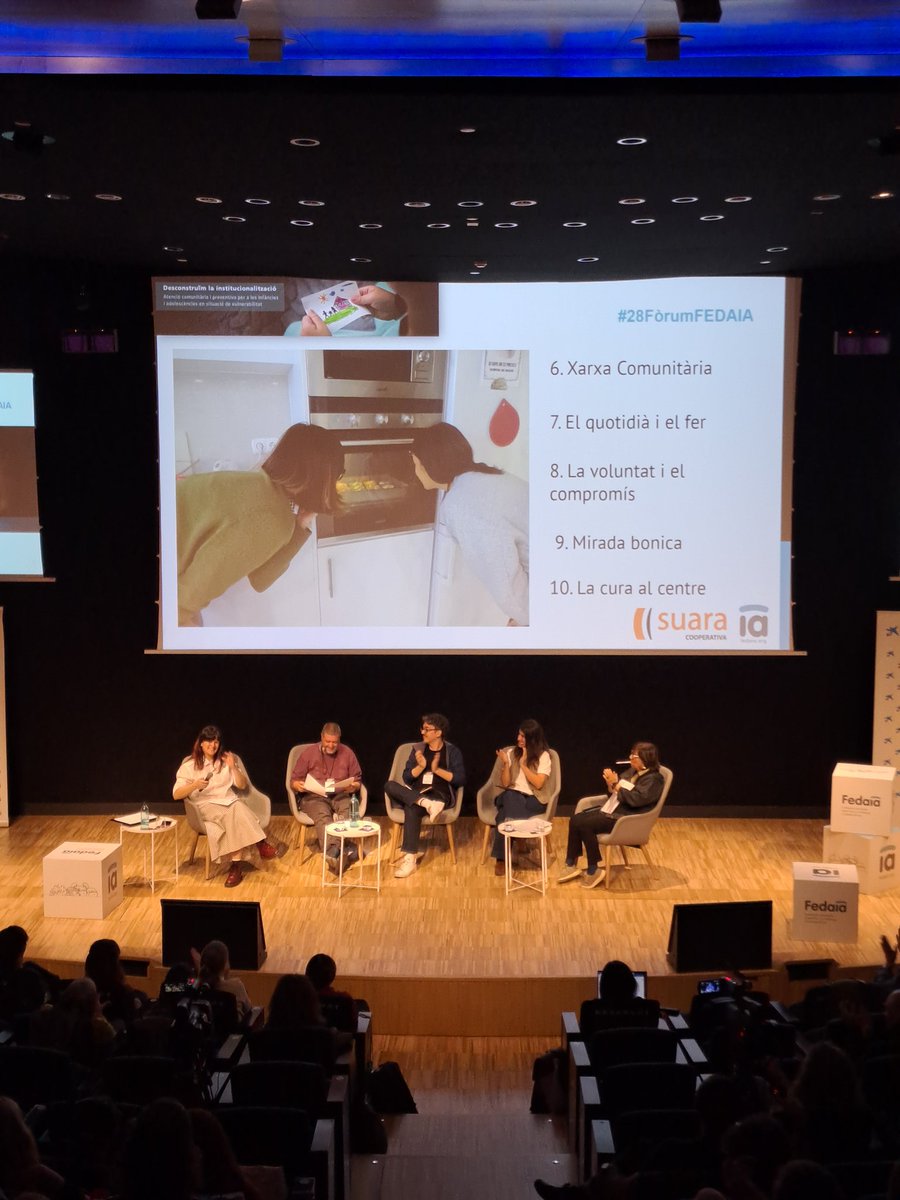 SocPepiRuiz's tweet photo. Des d'un espai especial @CosmoCaixa_CAT escoltem experiències molt interessant dins el #28ForumFEDAIA #paidos #casadinfants #somosvoz #laformigamila. Contents de ser-hi @suaracoop i compartint i aprenent. https://t.co/vXCHpGRfx2