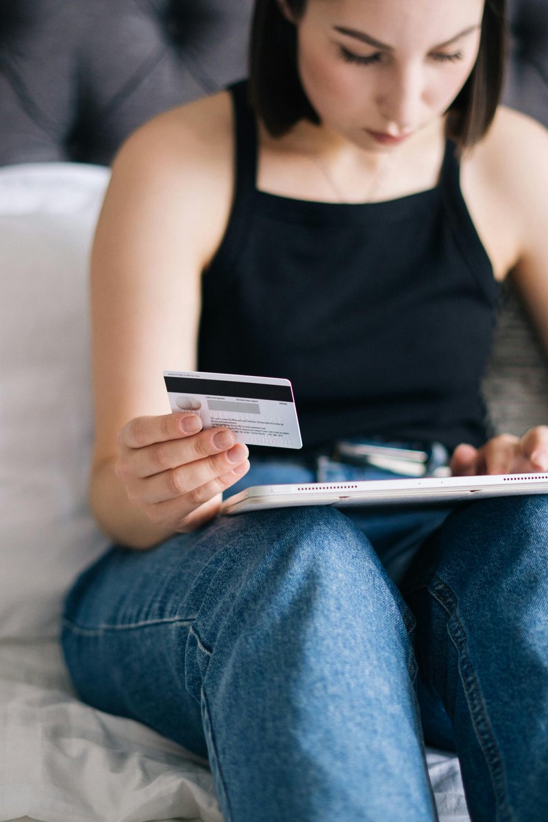 Social media is transforming how Millennials and Gen Z seek financial advice, with 79% using these platforms. Traditional institutions are evolving to meet their needs. #FinancialLiteracy #DigitalTransformation #QuickBooksSolutionProvider 
oal.lu/xoTZr