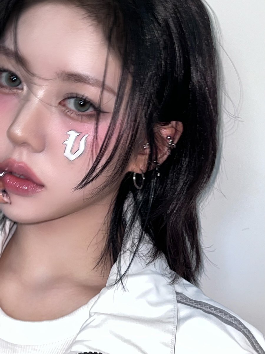 VV🐱 #tripleS #트리플에스 #トリプルS #トリプルエス #トエス #HyeRin