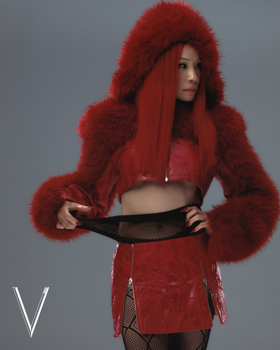 The legend ✨Lucy Liu✨ for V Magazine ‘The Timeless Issue’ in Gucci, Retrofête and Kim Shui. 🪡