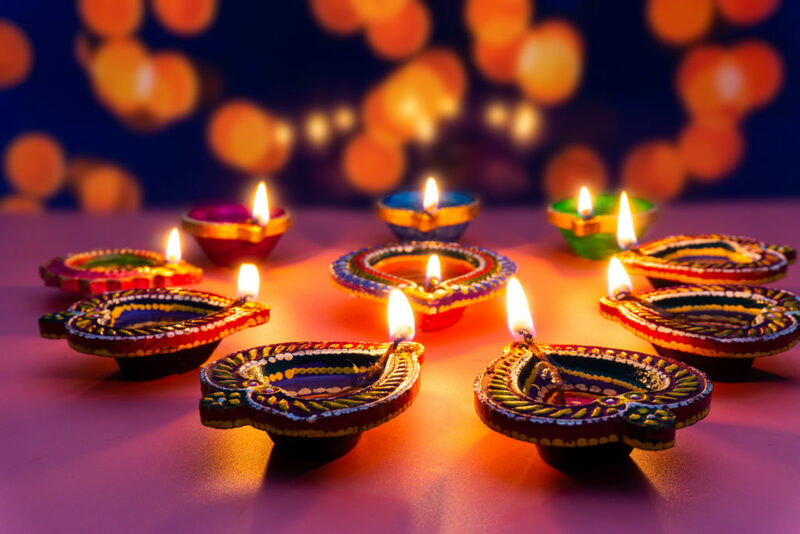 Join us at the City South Campus on Thursday 31st October to celebrate Diwali 🎇

There will be free snacks, a dance performance, some fun crafts and a competition!

Open to students and staff from 12pm - 3pm!