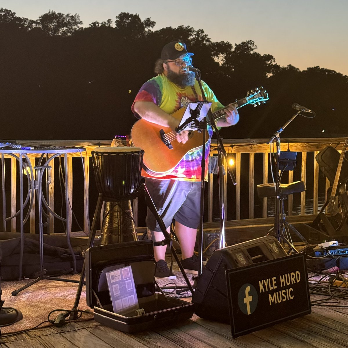 JamBandJovi's tweet image. 11/8 • @ABCBrewing

Jam Band Jovi is excited to welcome our Indiana brother @kyleahurd to our region. Y’all don’t wanna miss this. 

Kyle will be hopping up with us for a good portion of our 2-set banger in addition to opening the show.

6-6:45p: Kyle

7-10p: JBJ (w/ Kyle)

1/3