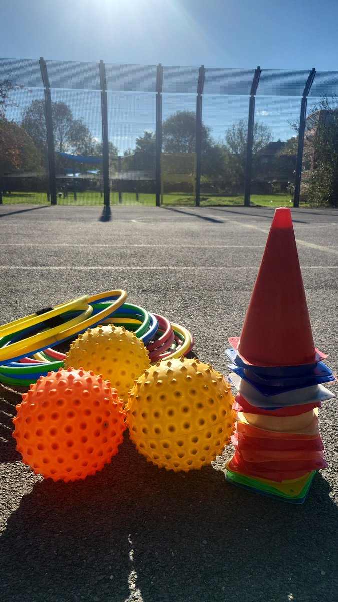 What a day for some Multi-sports coaching over at Tolworth Primary school! #sunsout #kingstonsport #multisport