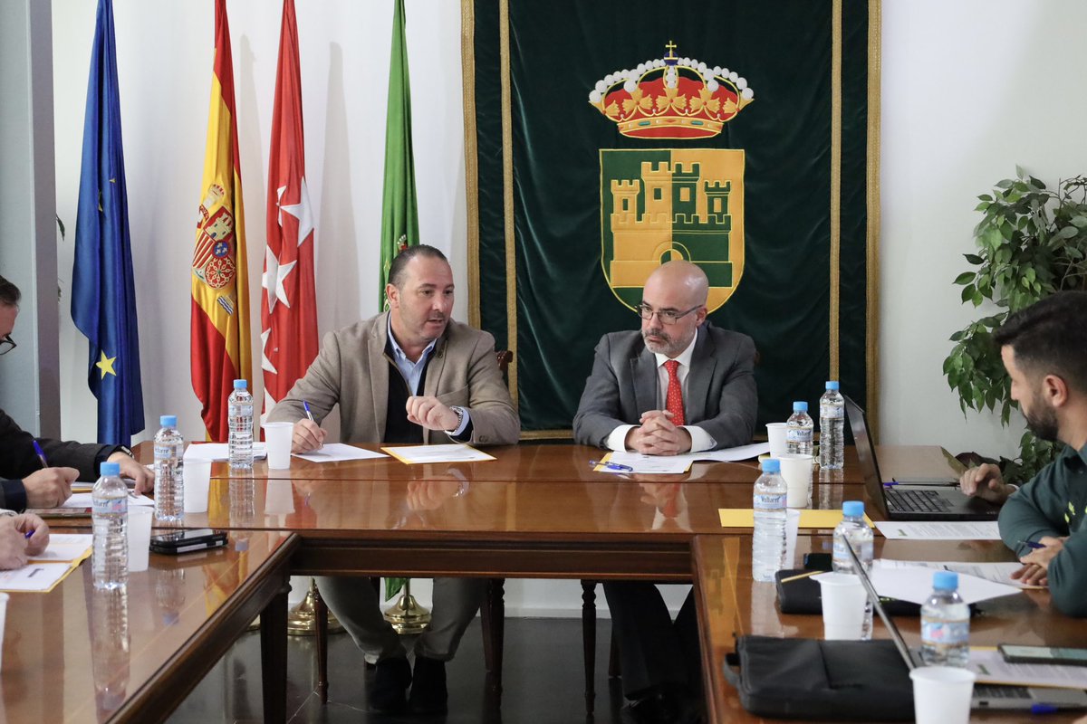 Serranillos del Valle inicia su incorporación al sistema #VioGén para fortalecer la protección a las víctimas de violencia de género del municipio

Ha sido en el transcurso de la Junta Local de Seguridad copresidida por el delegado del Gobierno, <a href="/franmartagui/">Fran Martín Aguirre</a> y el alcalde de la