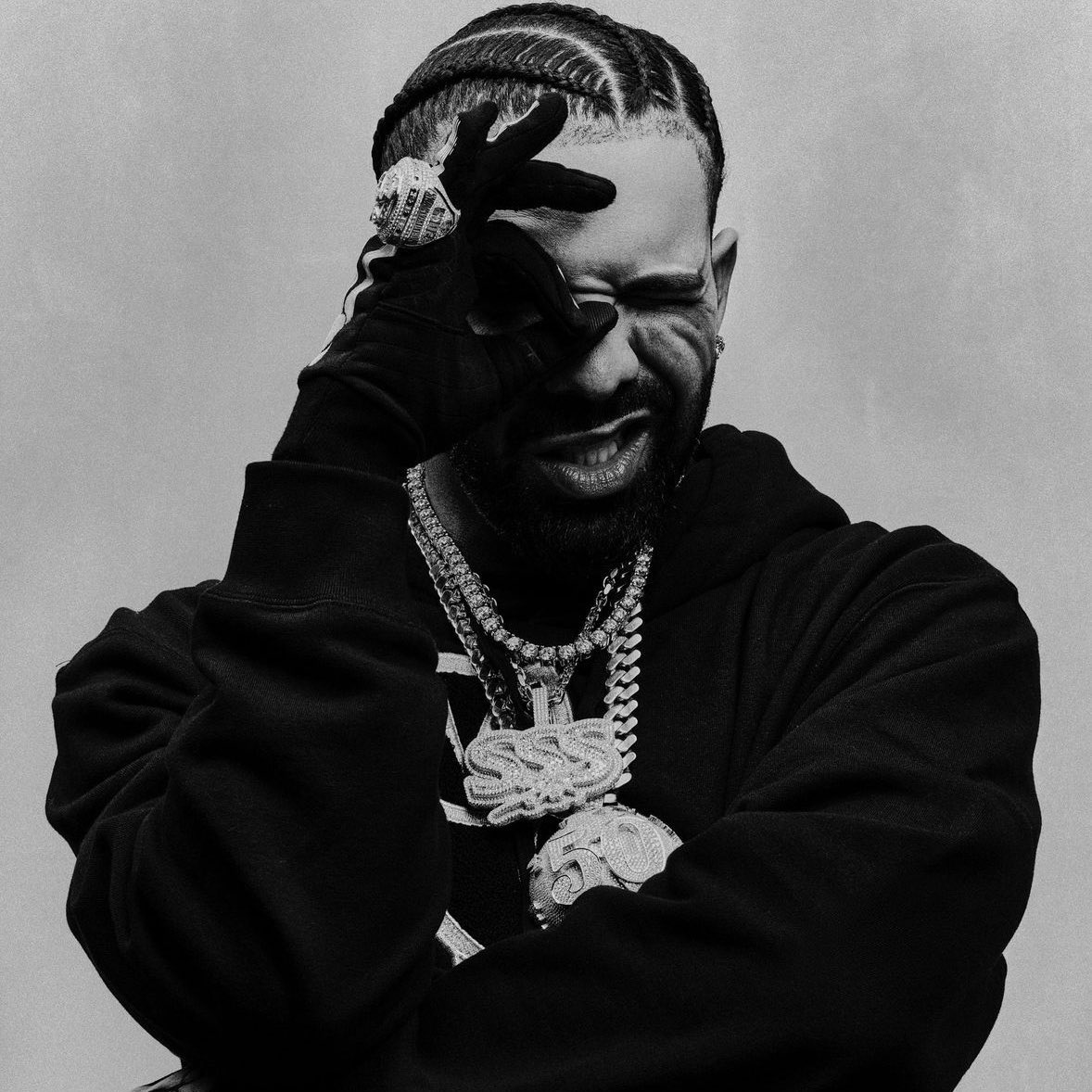 Happy Birthday to Drake, who turns 38 today 🦉🎈

▫️Most streamed artist of all time
▫️Most charting songs of all time
▫️Most #1 songs for a male soloist (14)
▫️Most top ten hits of all time
▫️Most top forty hits of all time
▫️Rapper with the most songs over one billion streams