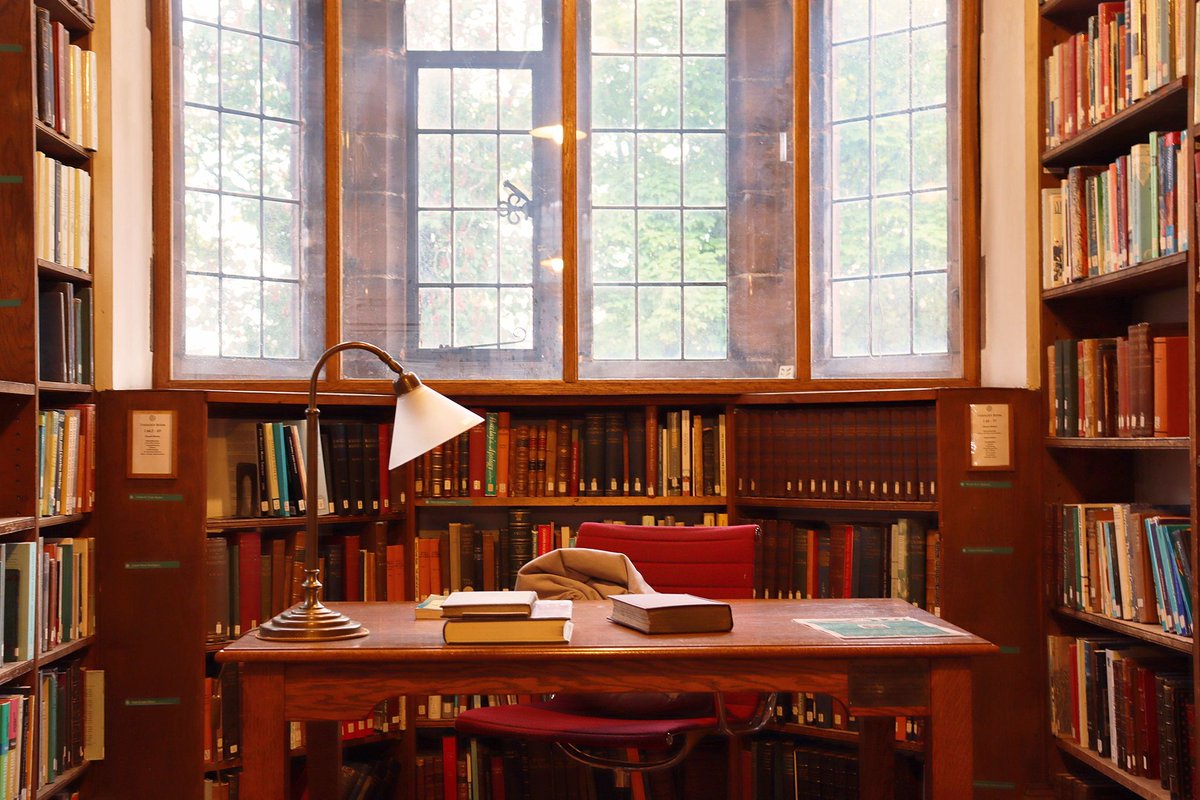 “Some books are to be tasted, others to be swallowed, and some few to be chewed and 
digested.”
― Sir Francis Bacon 

"Please do not chew the books."
― The Gladstone's Library Team