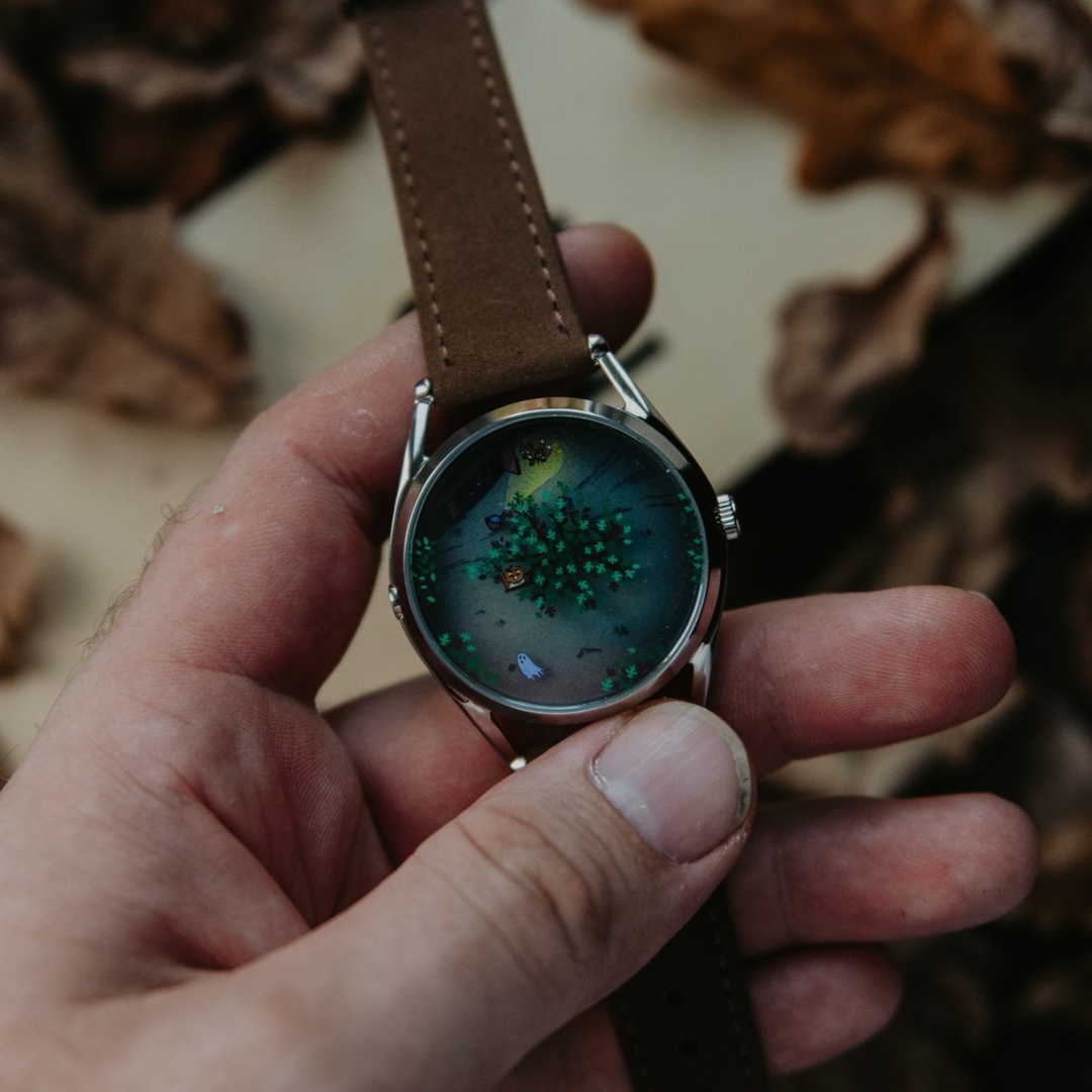 Are you in the mood for a ghost hunt? 👻⁠
⁠
Night Howl was designed by Xavier Broche to evoke the spirit of the forest at night, with some of the animals for whom the dark forest is the safest place.