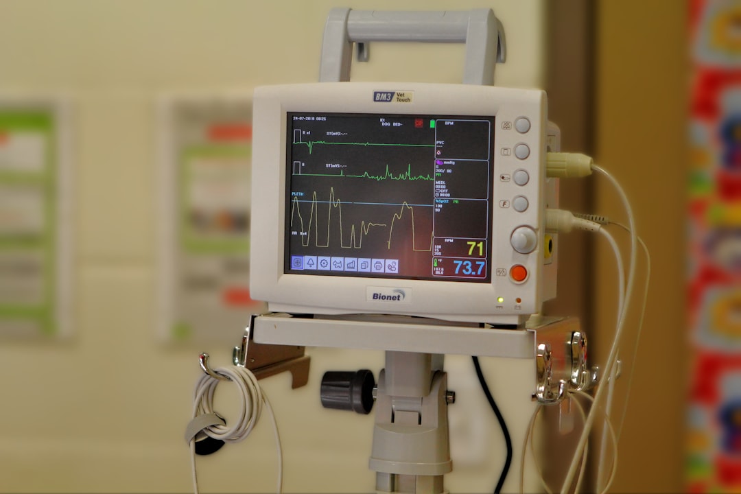 AngeloDeianaTW's tweet image. Nel periodo tra il 2008 e il 2012, il (presunto) &quot;secolo breve&quot; di #Hobsbawm è andato in terapia intensiva e, con lui, un mondo, un sistema di produzione, una storia che veniva da lontano con la sua concezione di #relazioni, #reti e #finanza