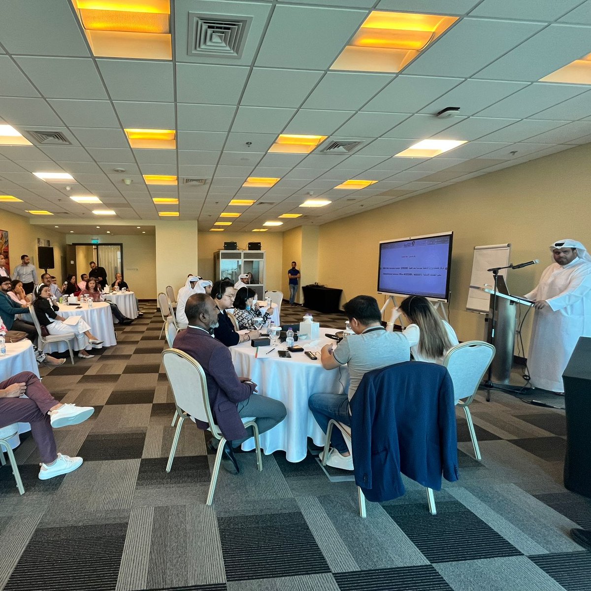 ILOQatar's tweet photo. Along with @mfasia_ and @wsifqa, we held the 4th training for #MigrantCommunityLeaders on the knowledge and skills needed to support their communities. This time, officers from @MOI_QatarEn joined us to discuss the national drugs legislation and police humanitarian services in 🇶🇦 https://t.co/DkAfnrJj35