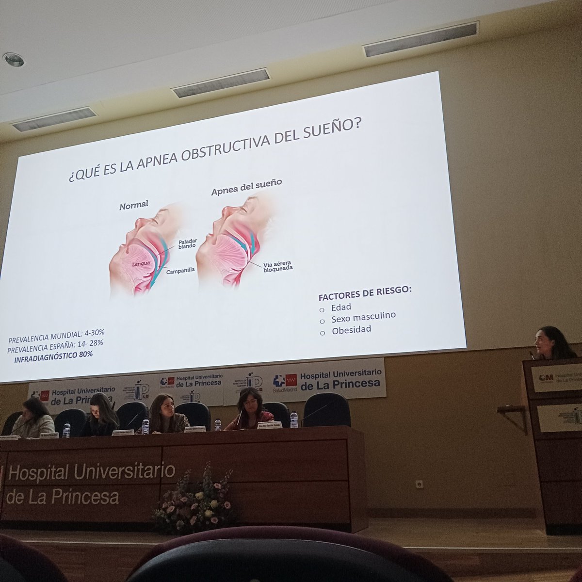 ➡️ Mesa 1 #IIIJornadaHLPR Interviniente:

🗣️ Dña. María González González. Enfermera Neumología del #HULPR
 
🔹"Manejo de terapia respiratoria en pacientes con SAOS"🔹

#IIIJornadaHLPR  #ComisionCuidados #Enfermeria #Fisioterapia #TMSCAE