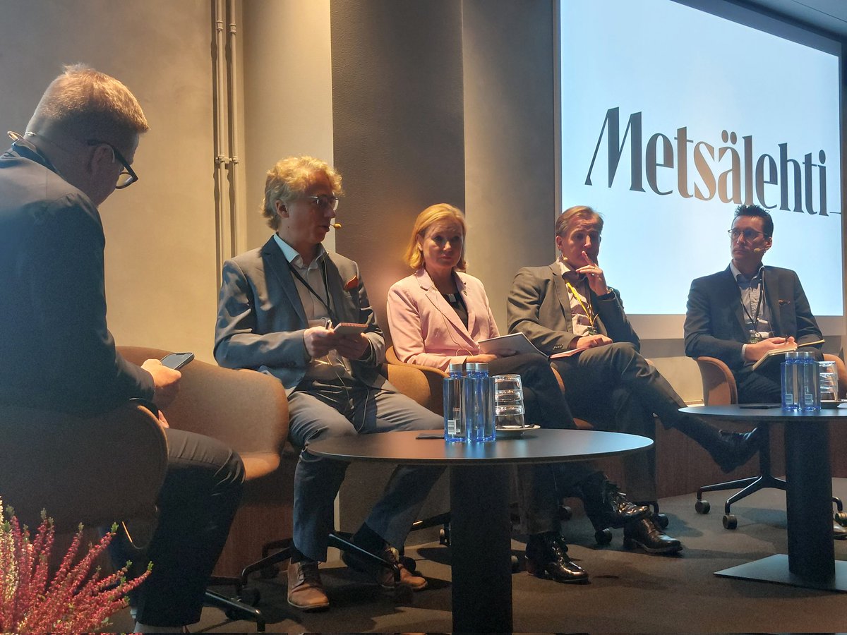 Luonnon ennallistaminen on pitkälti myös luonnon tilan vahvistamista. Talousmetsien käytön ja luonnon tilan vahvistamisen näkökulmasta hyvän tilan määrittely on keskeistä, sanoo Tapion johtava asiantuntija <a href="/LauriSaaristo/">Lauri Saaristo</a> Metsälehden paneelissa <a href="/metsapaivat/">Metsäpäivät</a> #ennallistaminen