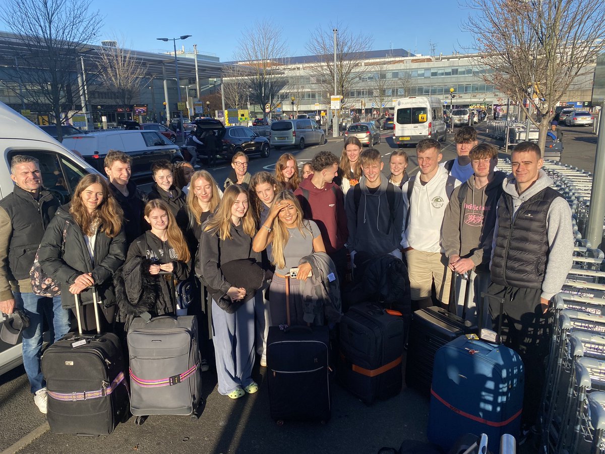 Our American Exchange students are on their way to Philadelphia! Have a great time guys 🇺🇸🙌🏻✈️