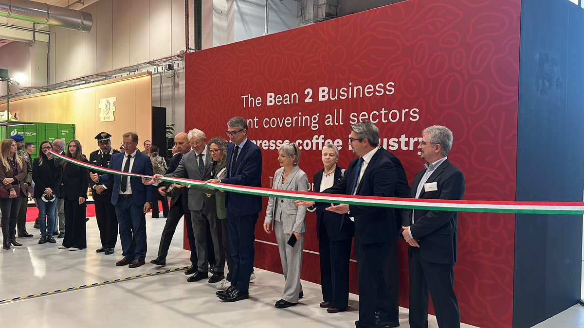 11esima edizione all’insegna del #dibattito per il #Tee24 #Triestespresso #expo, 3 giorni dedicati al #caffè e all’incognita dell’ #aumento di #prezzo della #tazzina <a href="/TgrRaiFVG/">Tgr Rai Friuli Venezia Giulia</a>