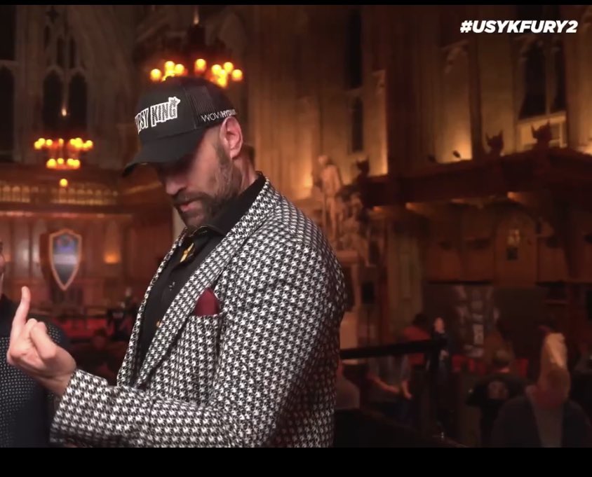 ksum-no-lê (@aiming4themoon) on Twitter photo Zoom in on the suit 🖕🤣
Never change <a href="/Tyson_Fury/">TYSON FURY</a> 🫡🇬🇧
<a href="/Queensberry/">Queensberry Promotions</a> <a href="/Turki_alalshikh/">TURKI ALALSHIKH</a> #RiyadhSeason #FuryUsyk2 Zoom in on the suit 🖕🤣
Never change <a href="/Tyson_Fury/">TYSON FURY</a> 🫡🇬🇧
<a href="/Queensberry/">Queensberry Promotions</a> <a href="/Turki_alalshikh/">TURKI ALALSHIKH</a> #RiyadhSeason #FuryUsyk2