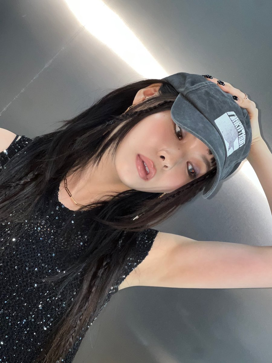 ✨🖤

#NMIXX #엔믹스
#규진 #KYUJIN