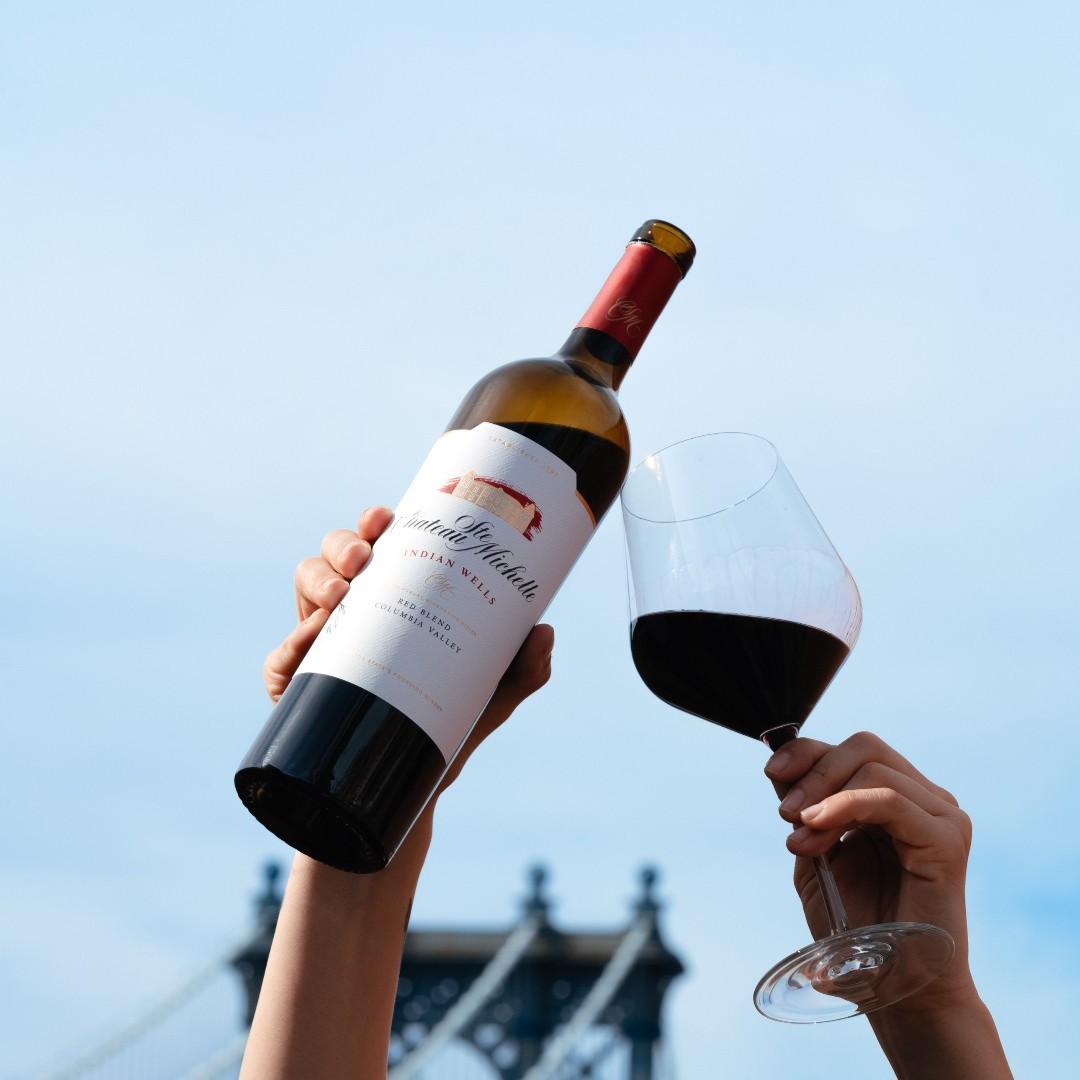 Savor the bold and rich flavors of Chateau Ste. Michelle’s Indian Wells Red Blend. 🍷 This full-bodied wine brings together lush, ripe fruit notes of dark berries and plum, with hints of spice and mocha for a smooth, velvety finish. It's perfect for pairing with hearty dishes or