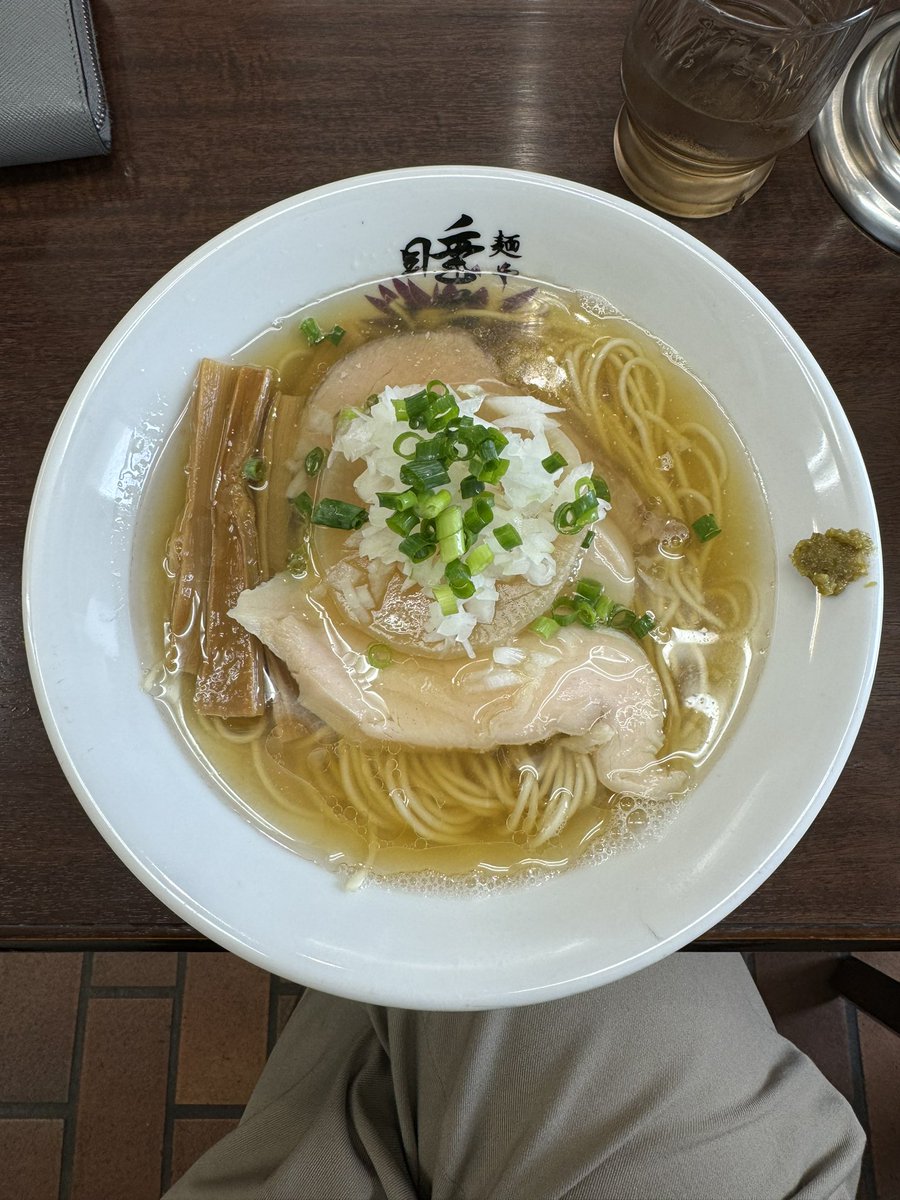 suumenstagram's tweet photo. 麺や睡蓮

鯵塩
タルチャー丼

うます https://t.co/PFyRblWtrX