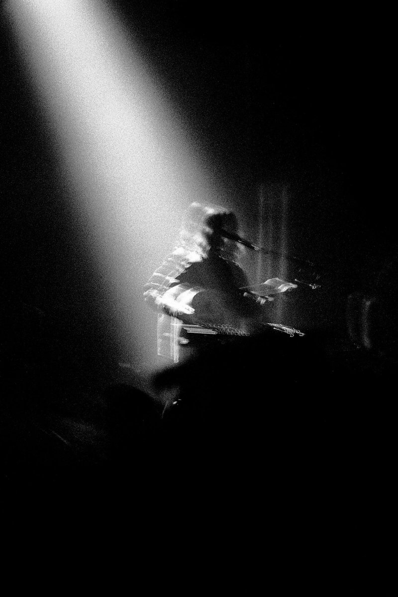 24 - Musique
Entre la rue, les champs et les salles #31themesAnalogChallenge