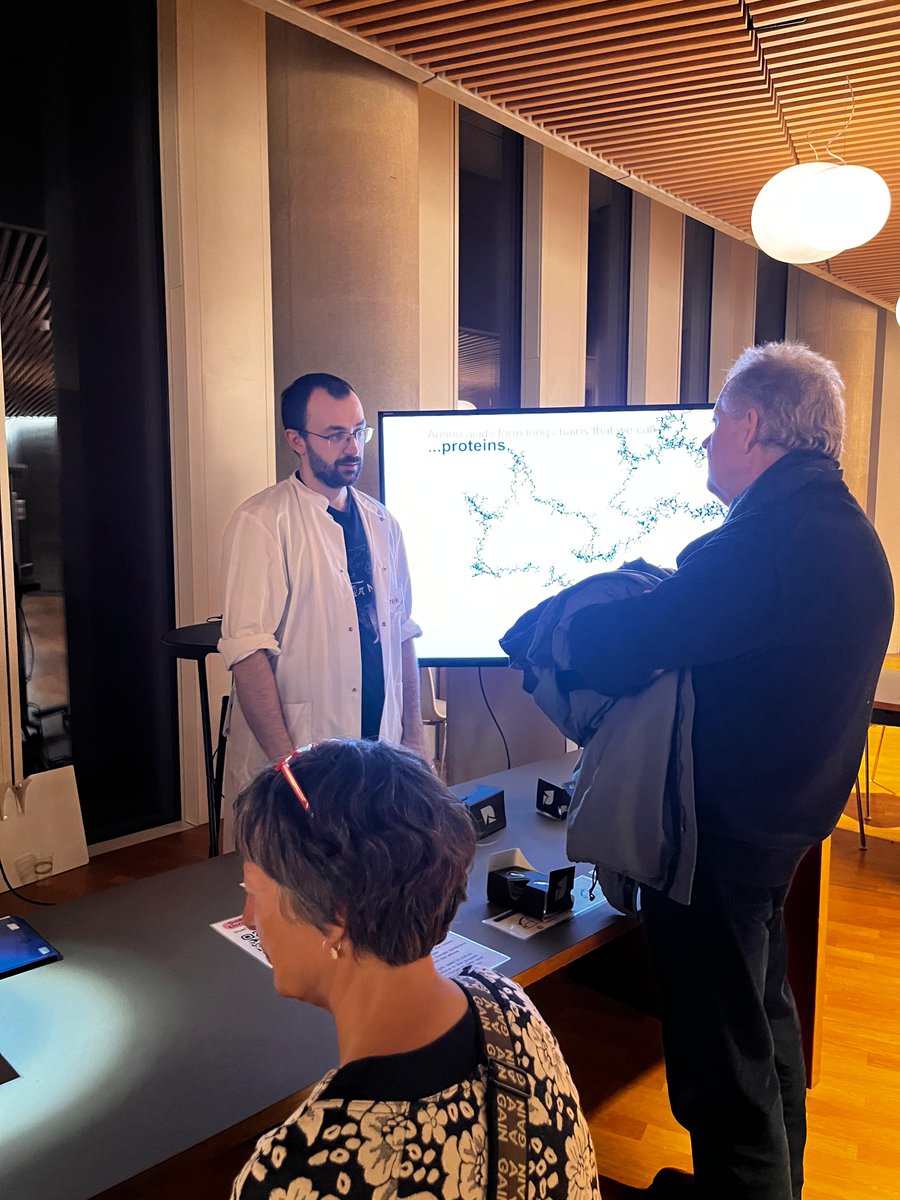 Throwback to #culturenight 2024 - thanks to CPR's amazing team for their awesome job in showcasing #proteinscience to the public #outreach