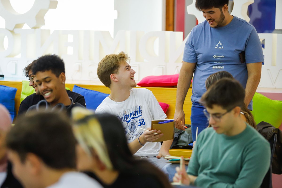 UGR emprendedora tweet media