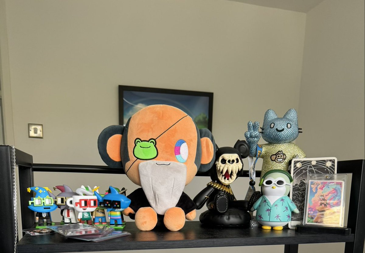 NFT1nsight's tweet image. gm to the NFT world ☀️

Figurines &amp;amp; Plushies en route. 

Chimpers never stop, won’t stop, and can’t be stopped!