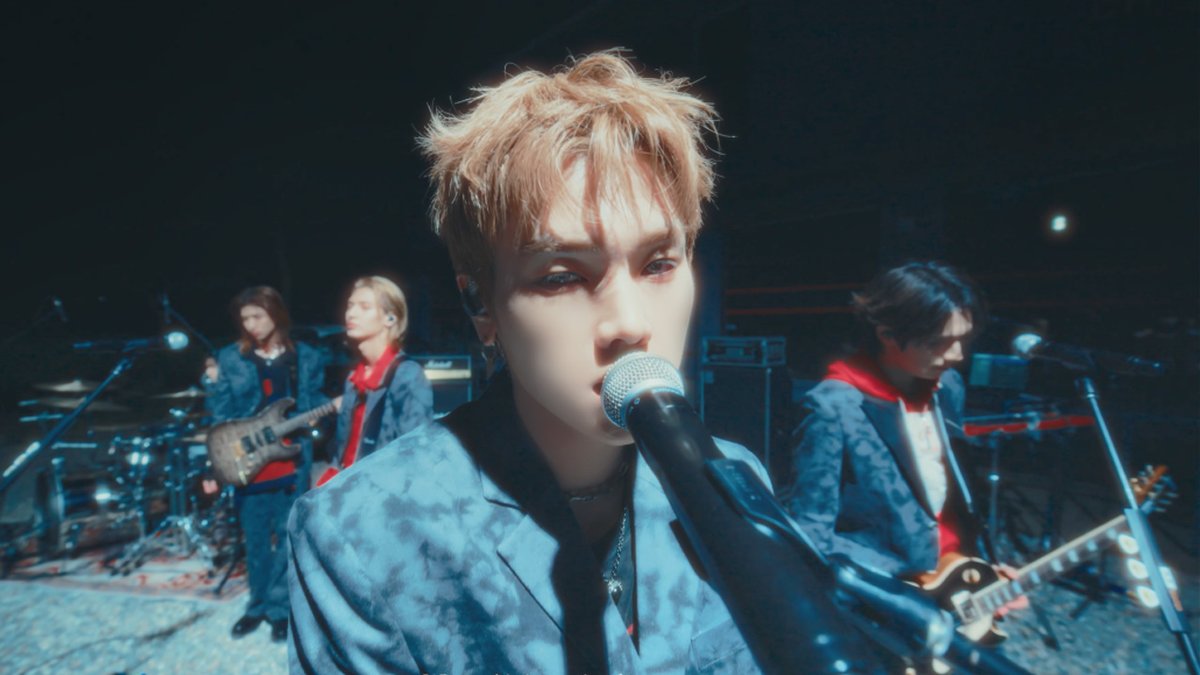 XH_official's tweet photo. Xdinary Heroes(엑스디너리 히어로즈) 
"XYMPHONY" LIVE CLIP

https://t.co/eNUSNdLLqM

#XdinaryHeroes #엑스디너리히어로즈
#LIVE_and_FALL 
#XYMPHONY
#WE_ARE_ALL_HEROES https://t.co/iiDTEChxHf
