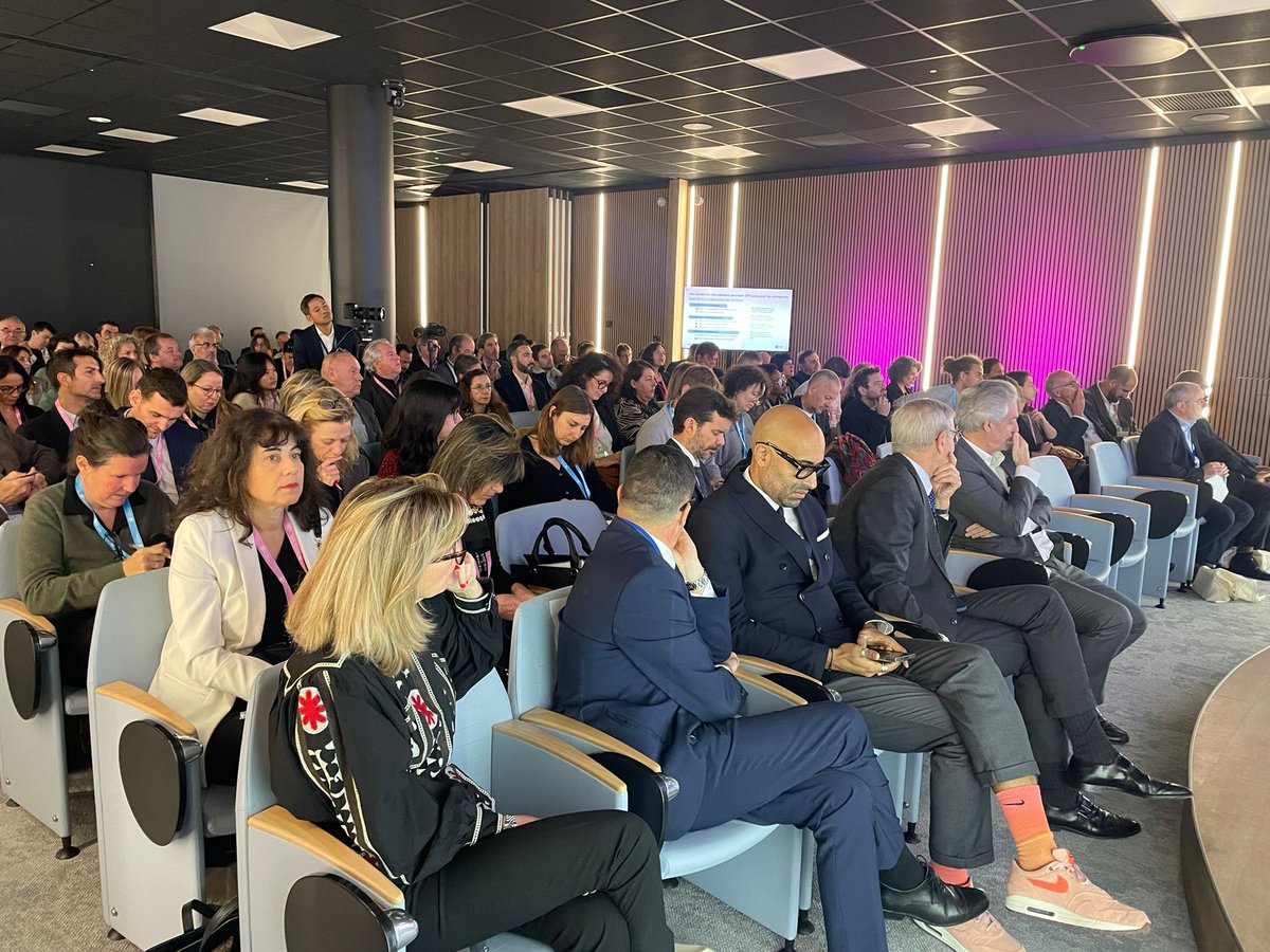 📣 On y est ! France Travail Pro, le service #RH gratuit pour toutes les entreprises #TPE et #PME est lancé !

🎯Le service qu'il vous faut
🤝Un accompagnement sur-mesure avec nos 6 000 conseillers entreprises, joignables au 39 95

Vous recrutez ? RDV ici➡️pro.francetravail.fr/bienvenue/?at_…