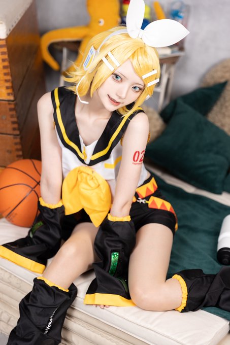 Twitterのコスプレ画像24