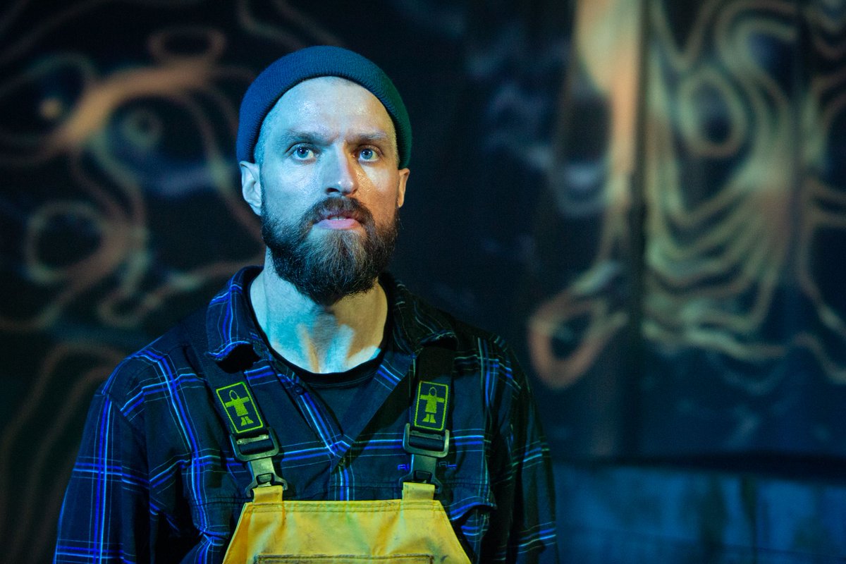 easternangles's tweet photo. It's the final few days of The Deep. π₯
We'll be sad to see it go BUT there's still a few places to catch our epic story of survival!!
Take a look here to see where you can still enjoy out Autumn show π https://t.co/cGnQrxvdsj
#TheDeep #EasternAngles #Theatre https://t.co/lMnhThTWoE