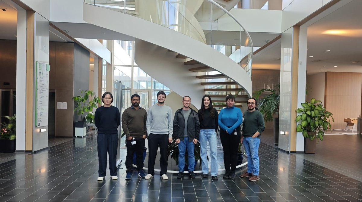Daniel Lanzillotti Kimura (@dlkimura) on Twitter photo The <a href="/NanophononicsEU/">Nanophononics Group</a> dream team! Happy to have welcome Camila from <a href="/Exactas_UBA/">Exactas UBA</a> in the framework of the International Research Project #Phenomenas.
<a href="/C2N_com/">C2N, Centre de Nanosciences et de Nanotechnologies</a> The <a href="/NanophononicsEU/">Nanophononics Group</a> dream team! Happy to have welcome Camila from <a href="/Exactas_UBA/">Exactas UBA</a> in the framework of the International Research Project #Phenomenas.
<a href="/C2N_com/">C2N, Centre de Nanosciences et de Nanotechnologies</a>
