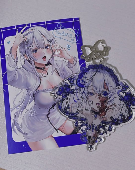 ♡宣伝♡

多摩美術大学の芸祭でアクキー出します❕
11/2(土)と11/4(月)に出店しますので是非来てください❕
チーム名は寝不足です❕ 