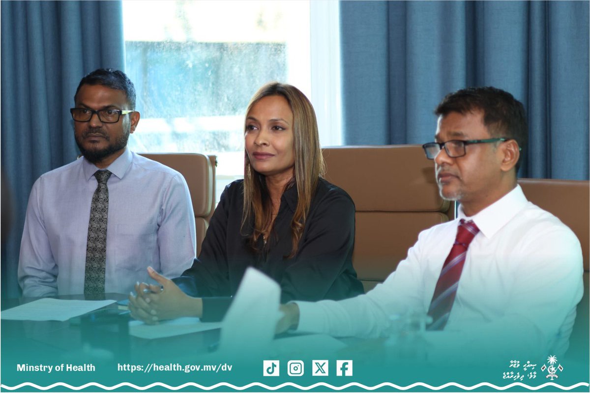 MoHmv's tweet photo. Minister of Health @ANazim2019 received a courtesy call from H.E. Ambassador Wang Lixin. They discussed collaboration opportunities and ongoing support for the Chinese eye camp, aimed at enhancing health services in our communities. #HealthCollaboration @China_Amb_Mdv https://t.co/Z2sEoklUAm