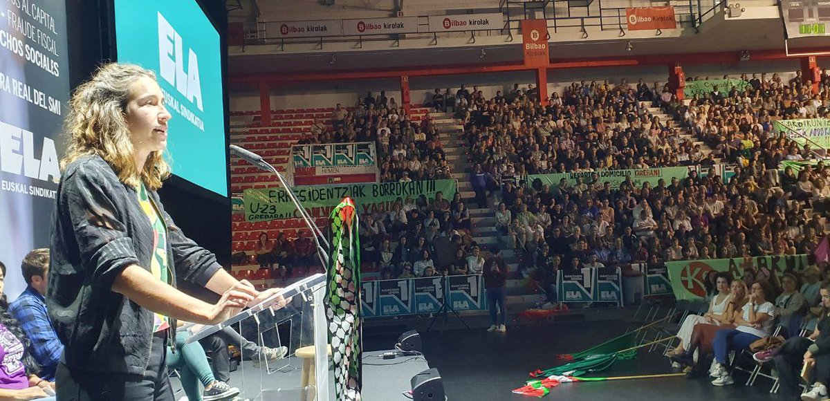 ELASindikatua's tweet image. #DenokIrabazteko #U24LaCasilla

Leire Gallego (responsable de Acción Social): “El precio de los alquileres ha aumentado un 28% desde 2014. Mientras, hay 70.000 viviendas deshabitadas. Estamos seguras de que las grandes movilizaciones por la vivienda también llegarán a Euskal…