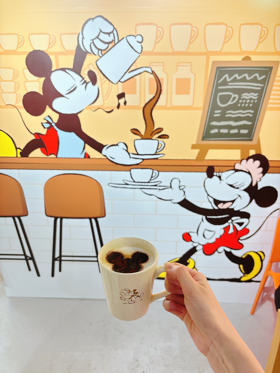 p_mipu's tweet photo. ネスカフェのイベント三箇しました☕️
ミッキー可愛い♡

#PR
#ネスカフェ
#ドルチェグスト
#バリスタミッキー https://t.co/w6reS6x3Yl