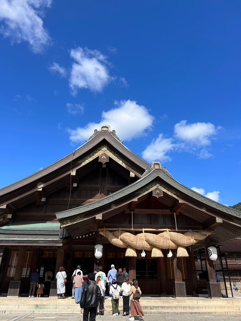 0117nahe's tweet photo. 島根縁結び空港から、出雲大社へ🌅⛩️🐇
たくさんのご縁に恵まれた旅でした🌿

#つながるJAL https://t.co/Ks7Hrajwsd
