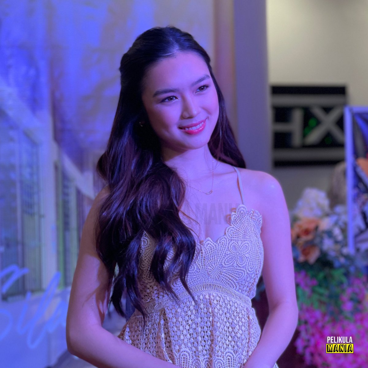 pelikulamania's tweet photo. #FrancineDiaz (@francinecarreld) and Ms. #MalouDeGuzman at the premiere and media conference of the inspirational film 'SILAY.'

The film is produced by Mace Ascending Entertainment Production and is directed by Greg Colasito. #Silay https://t.co/tLS9MU2DyQ