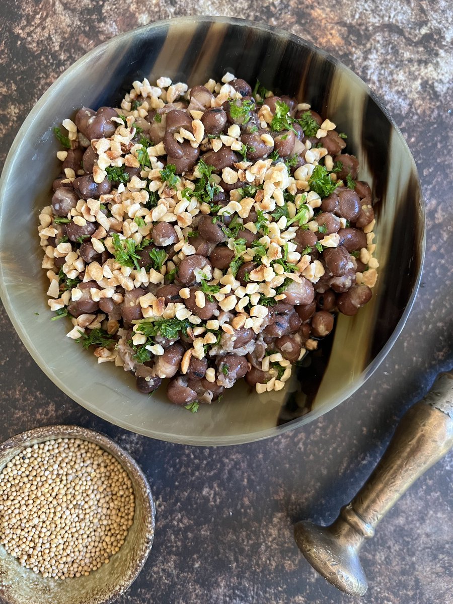 sam bilton (@mrssbilton) on Twitter photo Beans & Mustard
A great Anglo-Saxon recipe from <a href="/MuseumofKitchen/">Emma Kay, Historian,Archaeologist,Author, FRHistS</a> book Fodder & Drincan - recipe available now on my Substack (link in bio). Beans & Mustard
A great Anglo-Saxon recipe from <a href="/MuseumofKitchen/">Emma Kay, Historian,Archaeologist,Author, FRHistS</a> book Fodder & Drincan - recipe available now on my Substack (link in bio).