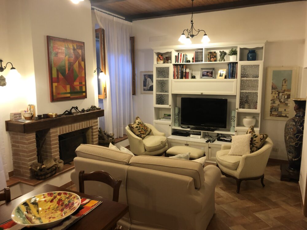 italianhouses's tweet photo. https://t.co/XgE5pntfdJ
In the #medieval village of #Panicale, one of the most beautiful villages in Italy, a few steps from the main square, lovely independent #Umbrian apartment, finely renovated. €240,000
#italy #property #umbria #paesaggiumbri #perugia #luxury #propertyitaly https://t.co/84xaOixweq