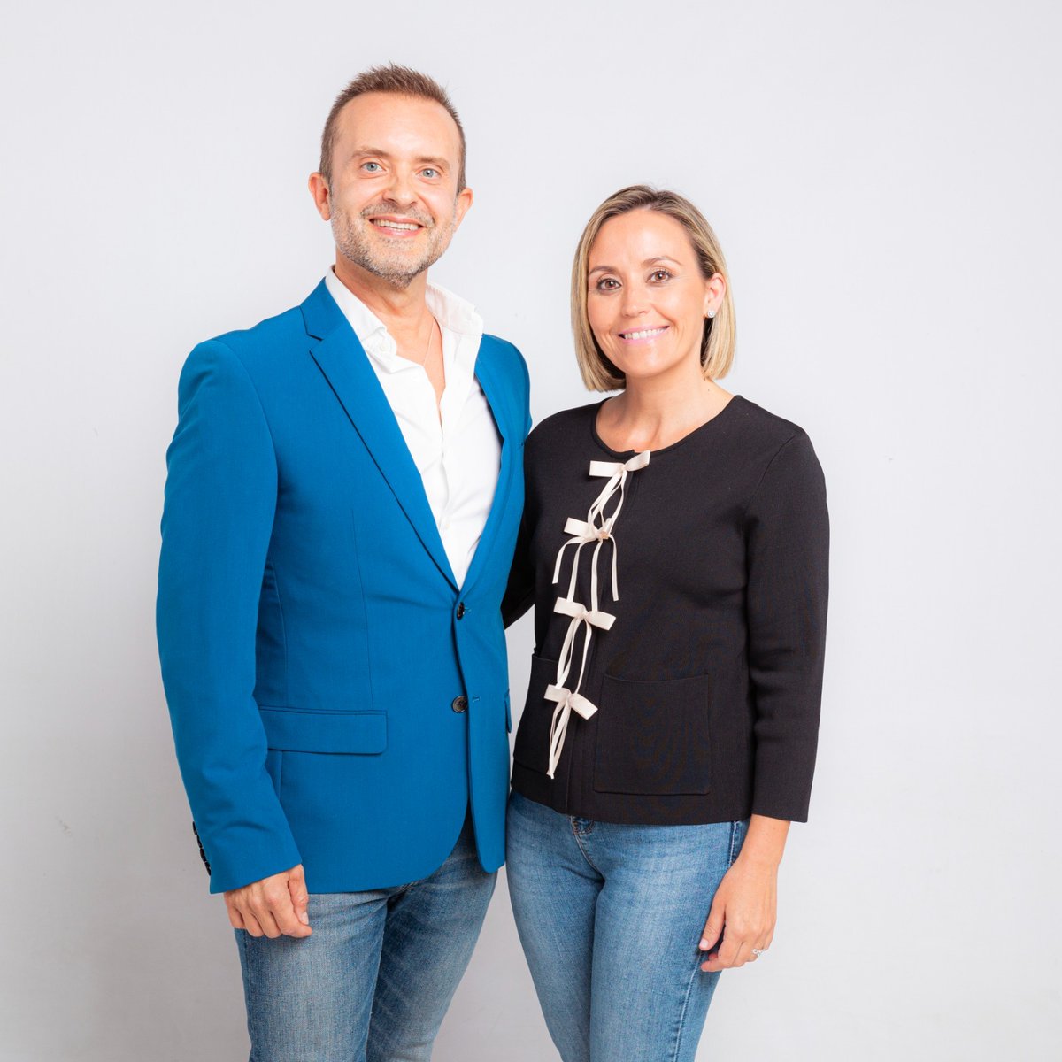 🔥 Javier Gual i Teresa Monraval seran els mantenidors de les Reines Falleres de 2025, Claudia Sabater Llopis i Valeria Cuadros Marco.