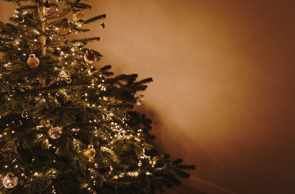 Sponsor a light on our Christmas tree in memory of a loved one 💙

On 7th December, we will be holding our annual Light a Light ceremony and carol service in All Saints Church, Church Lane, Huntington. Read more about sponsoring a light during the ceremony here 👉