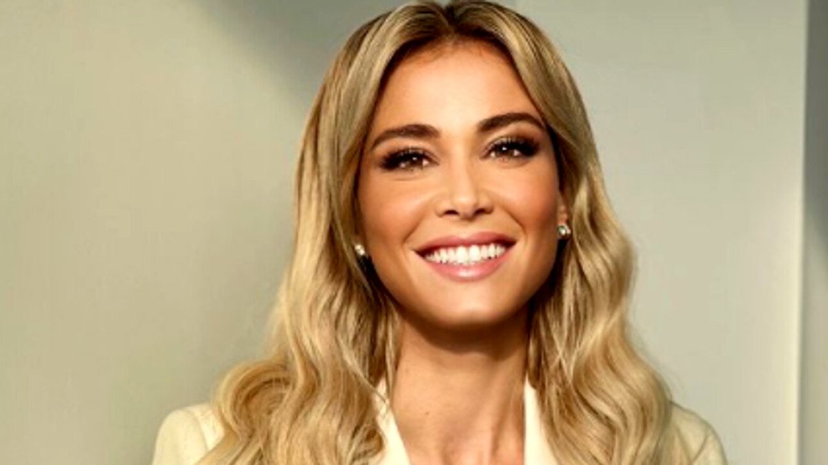 Jes912's tweet photo. Diletta Leotta: FERMATI.
#influcirco https://t.co/1erImweoDm