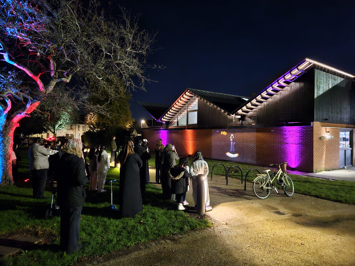 Music Theatre Wales tweet media