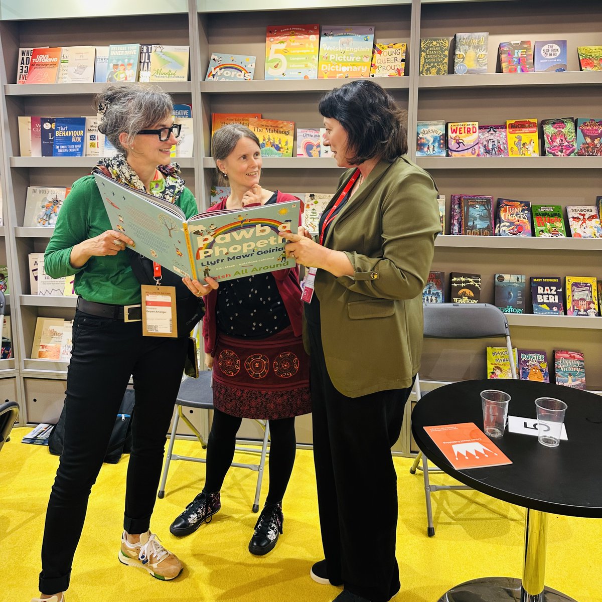 Gwasg Rily Publications (@gwasgrilybooks) on Twitter photo Last week we were in <a href="/Book_Fair/">FrankfurterBuchmesse</a>!
Amazing opportunity to network with other industry professionals, to develop new, international business contacts & promote literature from Wales on a global platform.
Diolch <a href="/LlyfrauCymru/">Cyngor Llyfrau Cymru</a> <a href="/LlywodraethCym/">Llywodraeth Cymru</a> @LlCDiwylliant @cymrugreadigol
#fbm24 Last week we were in <a href="/Book_Fair/">FrankfurterBuchmesse</a>!
Amazing opportunity to network with other industry professionals, to develop new, international business contacts & promote literature from Wales on a global platform.
Diolch <a href="/LlyfrauCymru/">Cyngor Llyfrau Cymru</a> <a href="/LlywodraethCym/">Llywodraeth Cymru</a> @LlCDiwylliant @cymrugreadigol
#fbm24