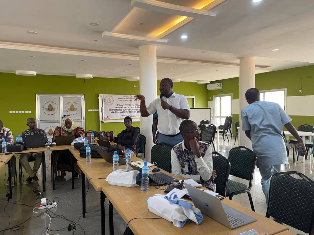 .<a href="/IDEPOfficial/">IDEP Africa</a> appuie le Gouvernement🇬🇳dans le renforcement des capacités humaines, techniques, opérationnelles &amp; institutionnelles du MPDE &amp; des Bureaux de stratégie de développement sectoriels

✅Améliorer efficacité services publics
✅Assurer gestion durable du développement