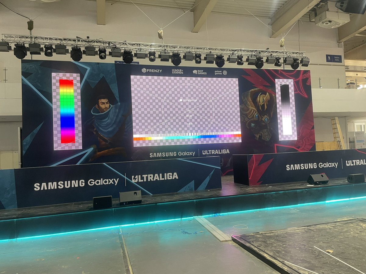 Jutro 14:00 zaczynamy show 
<a href="/ultraliga/">Ultraliga</a> na <a href="/PoznanGameArena/">Poznań Game Arena</a>