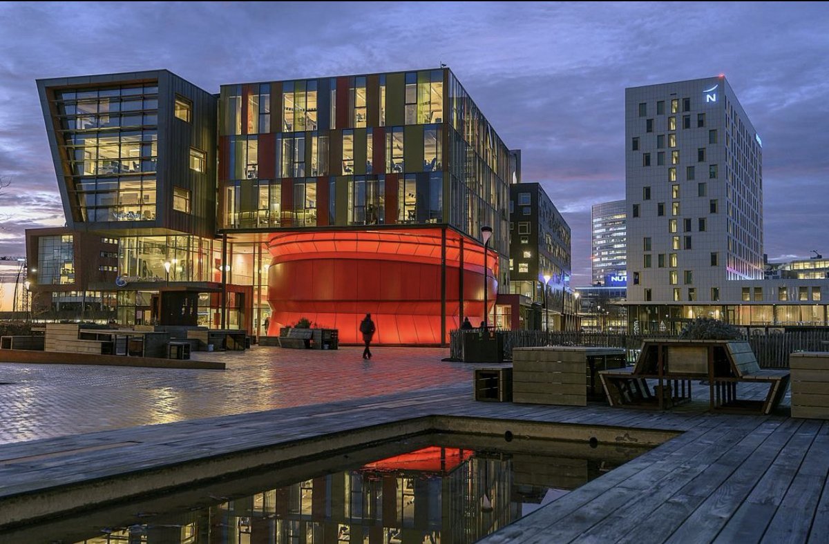 De jury heeft gisteren de winnaar van de <a href="/SHAREHLMRMEER/">SHARE Haarlemmermeer</a> Award gekozen! Benieuwd? Meld je dan aan voor de speciale jubileum editie op 13 november sharehaarlemmermeer.nl/sharenewz/shar…