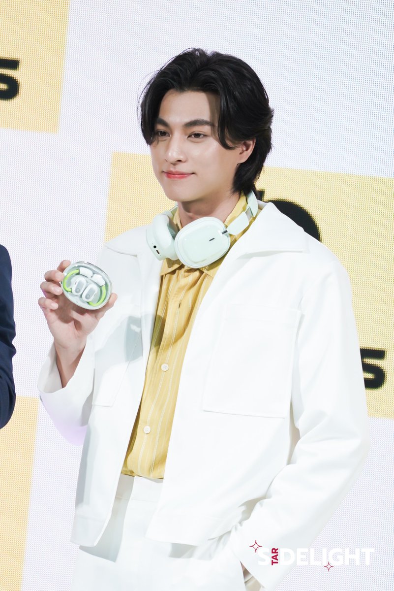 StarDelight_ent's tweet image. ที แอนด์ ซี เปิดตัว “Baseus (เบซุส)” อุปกรณ์เสริม สมาร์ทแกทเจ็ต คว้า “กลัฟ คณาวุฒิ” พรีเซ็นเตอร์คนแรกของแบรนด์ร่วมงาน “Baseus Beyond Exposure” 

#BaseusTH #เบซุส #BaseOnUser
#TME2024 #MobileExpo #ThailandMobileExpo2024 #mobileexpo2024 #BaseusxGulfwithU
#BaseusTHxGulf #GulfKanawut