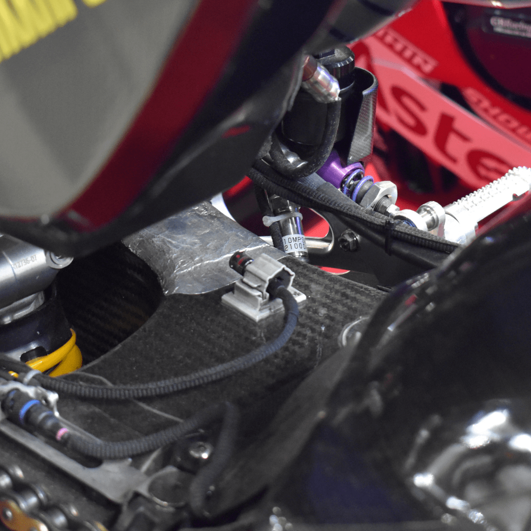 ホンダはCKNクランプの使用率が高い。
ホームセンターでも買える便利グッズ。