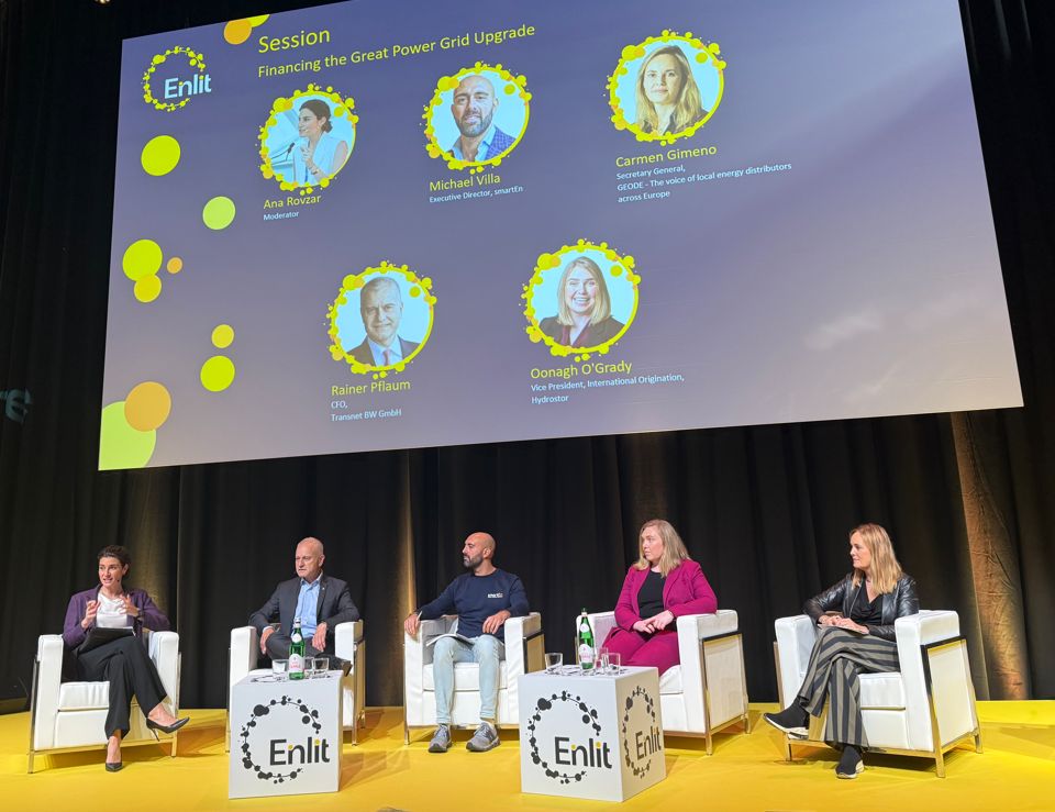 GEODE (@geode_eu) on Twitter photo Another exciting day at <a href="/Enlit_Europe/">Enlit Europe</a> in Milan!
Yesterday our experts, <a href="/jmasbelso/">Joaquín P. Mas Belso</a> (<a href="/grupoenercoop/">Grupo Enercoop</a>) & Xavi Bou Torrent (@Elecsum_fv), spoke at insightful sessions regarding energy communities & energy sharing while our SG <a href="/CarmenCgimeno/">Carmen Gimeno</a> intervened in a panel on grid financing Another exciting day at <a href="/Enlit_Europe/">Enlit Europe</a> in Milan!
Yesterday our experts, <a href="/jmasbelso/">Joaquín P. Mas Belso</a> (<a href="/grupoenercoop/">Grupo Enercoop</a>) & Xavi Bou Torrent (@Elecsum_fv), spoke at insightful sessions regarding energy communities & energy sharing while our SG <a href="/CarmenCgimeno/">Carmen Gimeno</a> intervened in a panel on grid financing