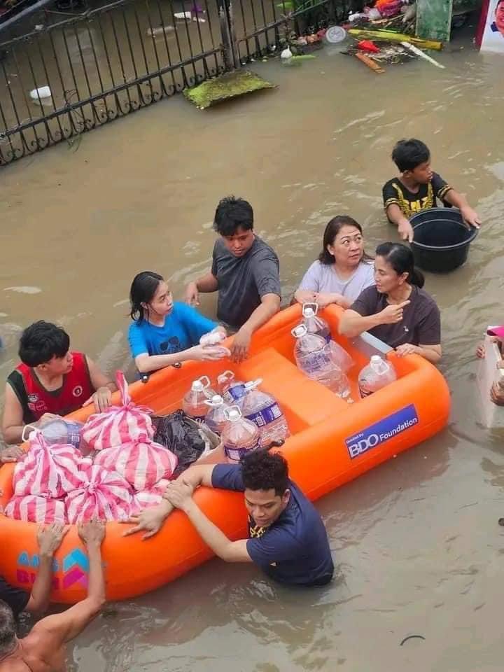 Ito ang dahilan kung bakit kahit iba ang plano ko nung 2022 ay tinanggap ko ang last minute na hiling nya na maging VP candidate nya. 

Dahil ang pamumuno nya na tapat at totoo ang dasurv ng mga kababayan natin.

Salamat Ma’am sa iyong patuloy na radikal na pagmamahal sa bayan.